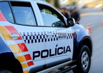 Criminoso é baleado após roubo de veículo e sequestro de adolescente no interior de MT
