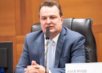 Max anuncia filiação de prefeitos, vices e deputados ao Podemos
