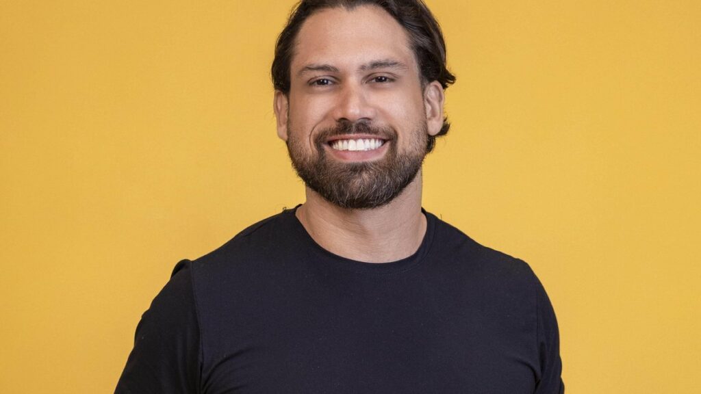 Eliminado do BBB 26, Brigido planeja casamento e madrinha