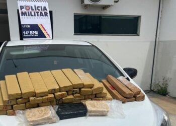 Polícia Militar prende dois faccionados com 42 tabletes de entorpecentes