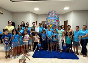 Assessor parlamentar Dinivaldo Lima representa deputado Thiago Silva na 1ª Caminhada de Conscientização do Autismo em Tesouro