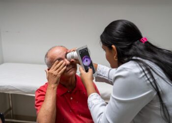 SAÚDE OCULAR Exame de fundo de olho volta a ser oferecido pelo Cedero