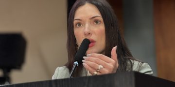Disputa entre MT e PA: No STF Janaina Riva pede solução definitiva e destaca impactos sobre mulheres e crianças